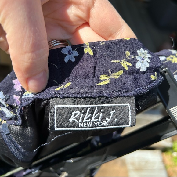 🌺RIKKI J. Vintage Floral Side Slit Midi Skirt - Picture 3 of 4